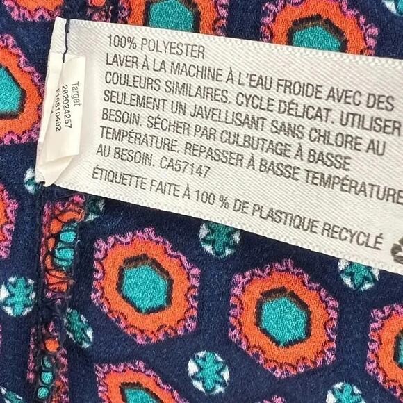 Xhilaration racer back geometric lightweight tank top Size small - Picture 6 of 6